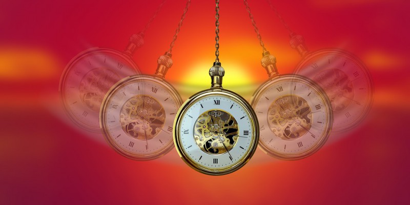 Pendulum-Hypnosis-Swing-Clock-Commute-Pocket-Watch-4041584